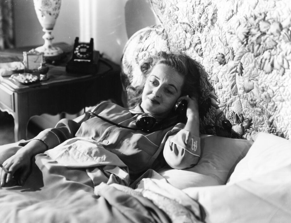 All about eve 10