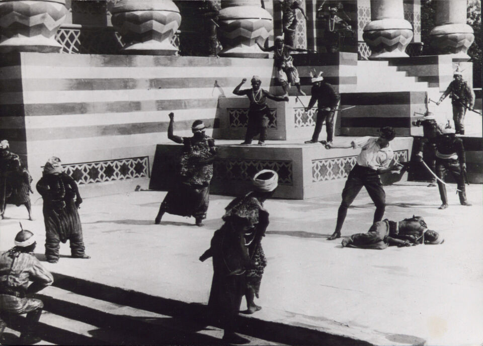 MUDE TOD DER 11 Lang copy