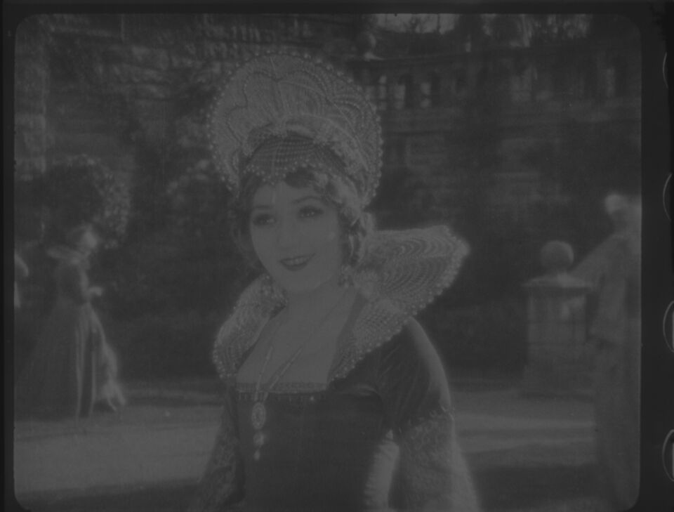 Dorothy vernon of haddon hall 7 restoration still Neilan