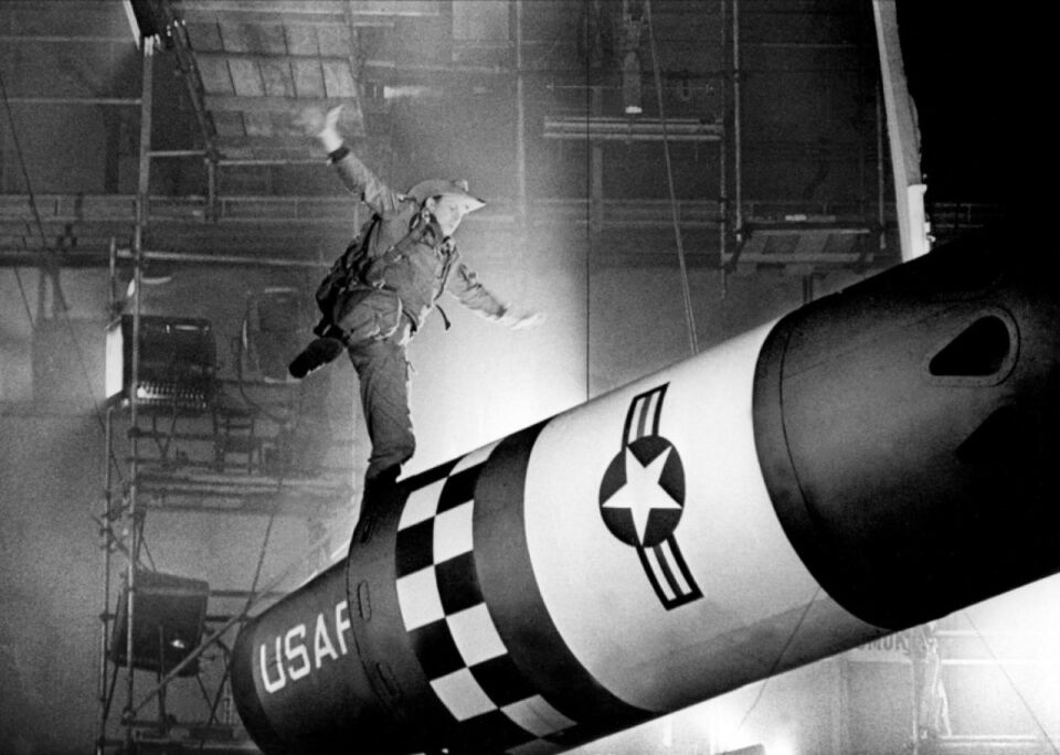 Dr Strangelove or how i learned to stop worrying and love the bomb 57 Kubrick