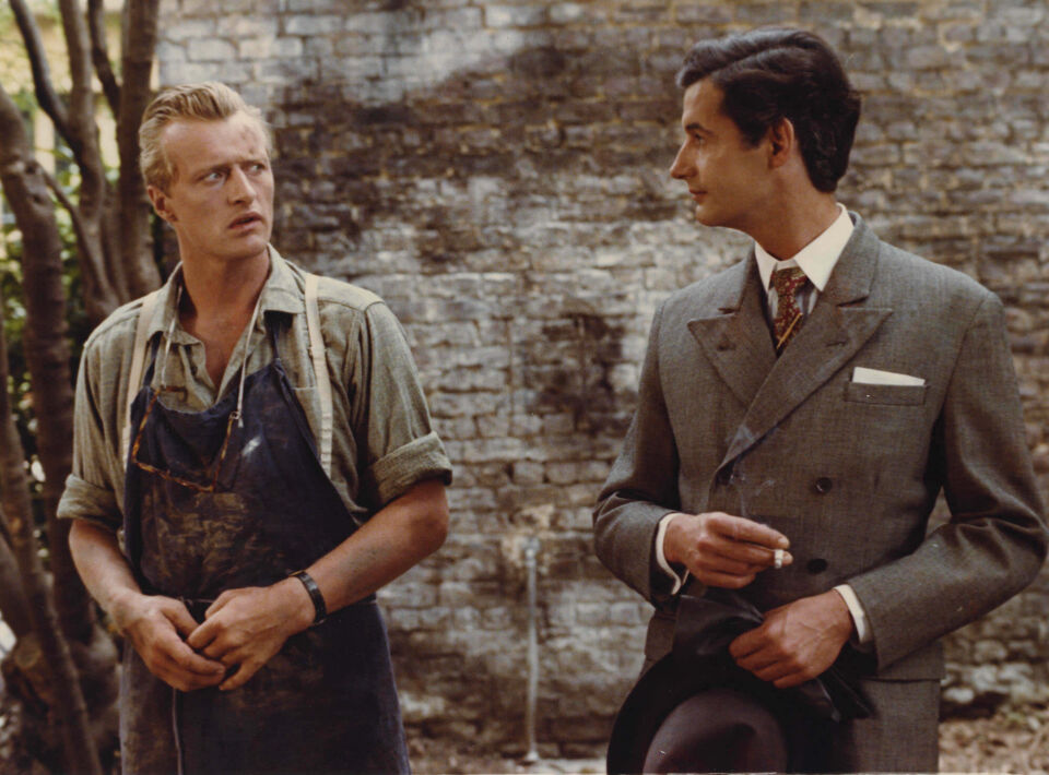 Een vrouw tussen hond en wolf 15