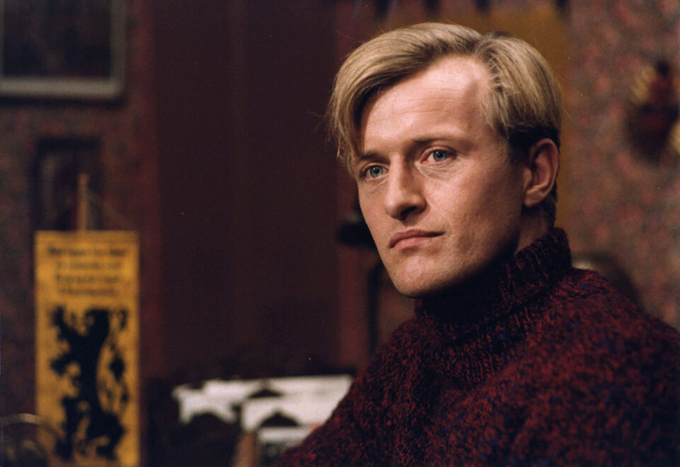 Een vrouw tussen hond en wolf 4