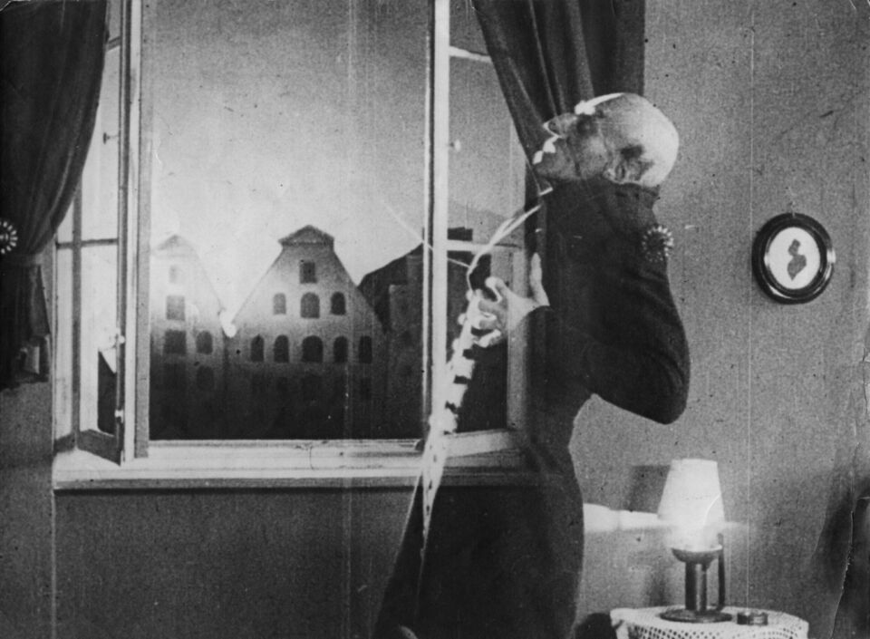 Max schreck als graaf orlok in nosferatu eine symphonie des