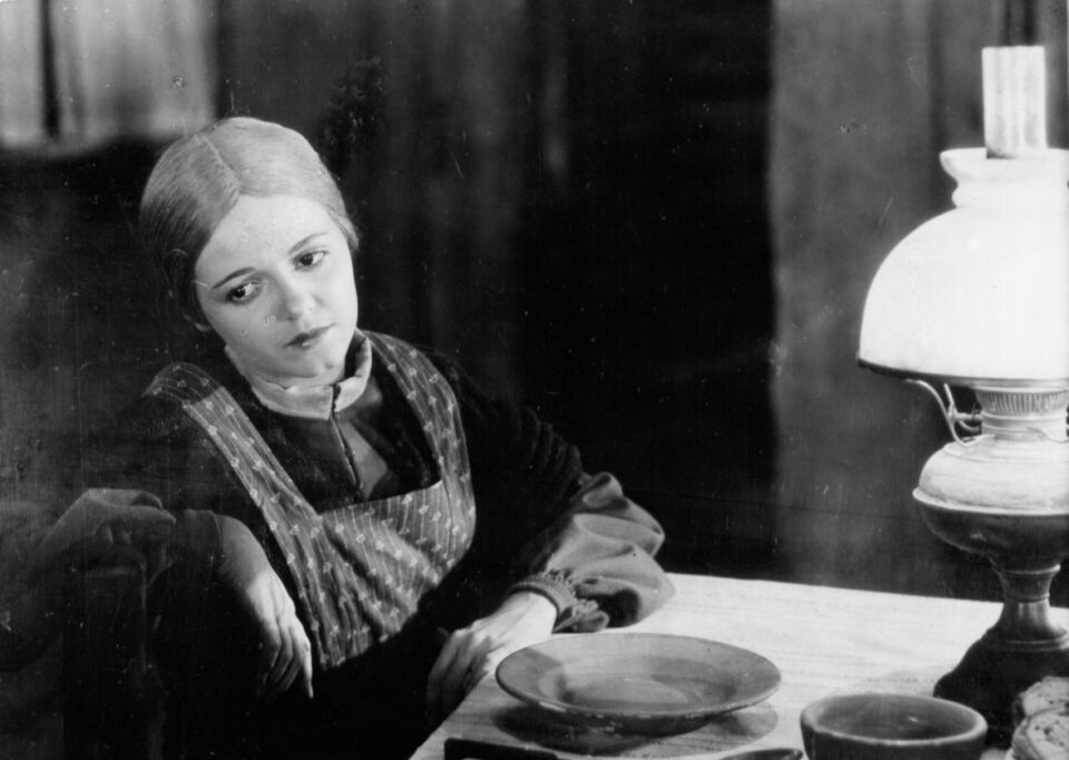 Sunrise a song of two humans 2 Murnau