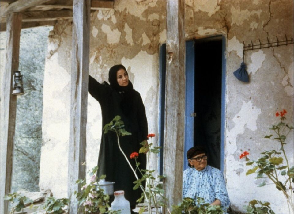 Zir e darakhtan e zeyton 7 Kiarostami