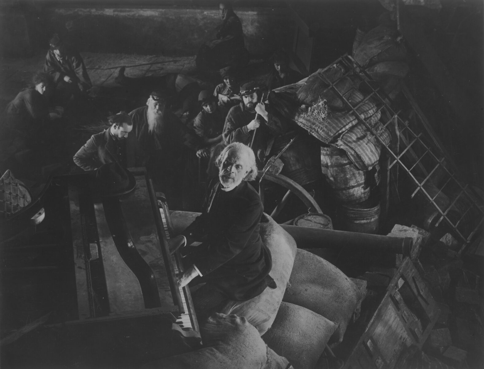 Novyj vavilon 4 Kozintsev Trauberg